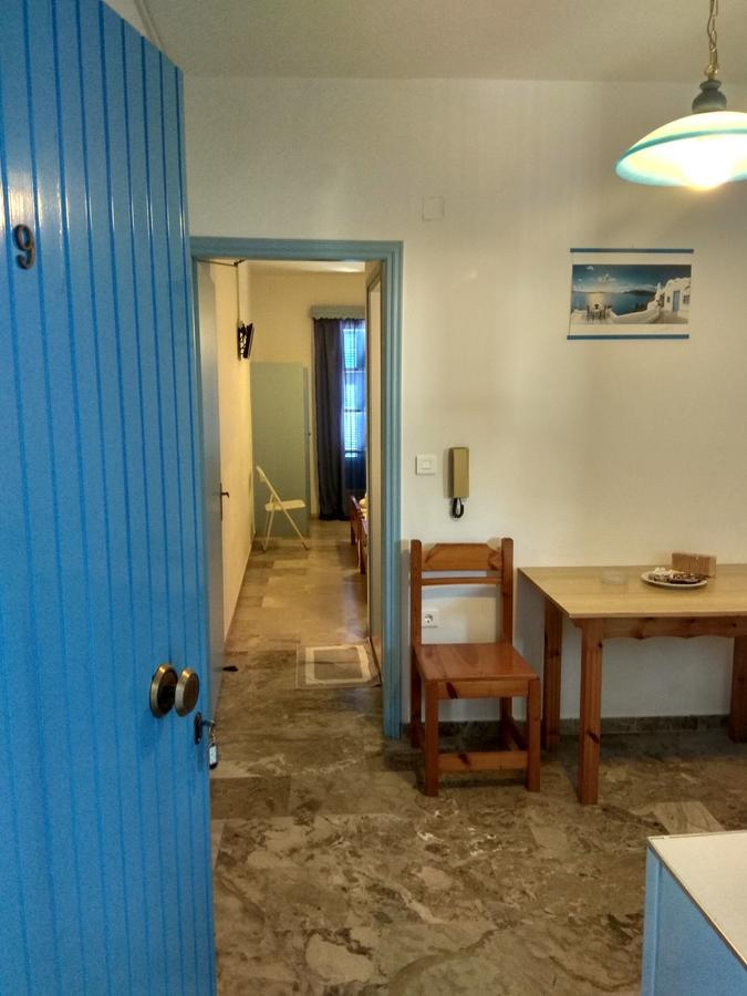 Panos Studios Poros Town エクステリア 写真